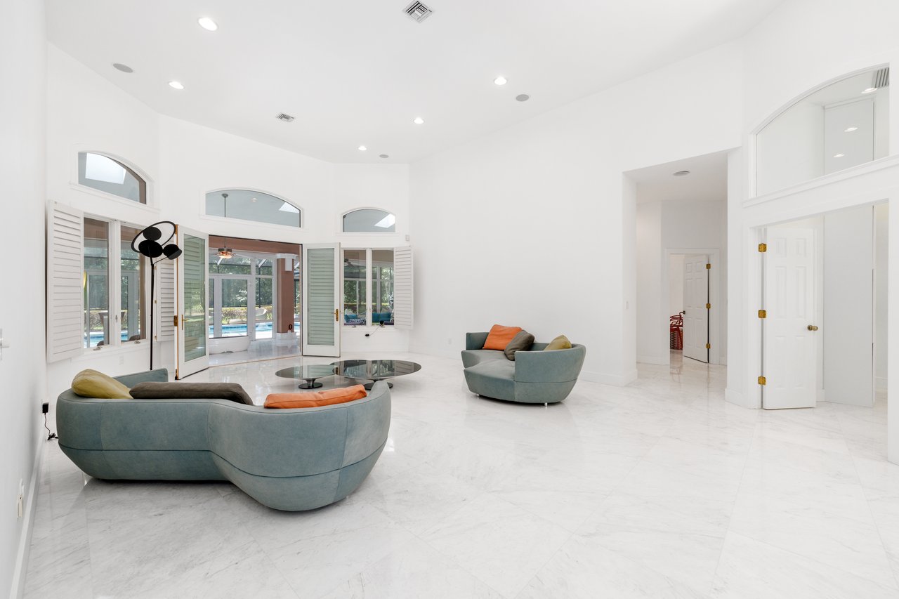 6709 SW 17th Terrace Rd