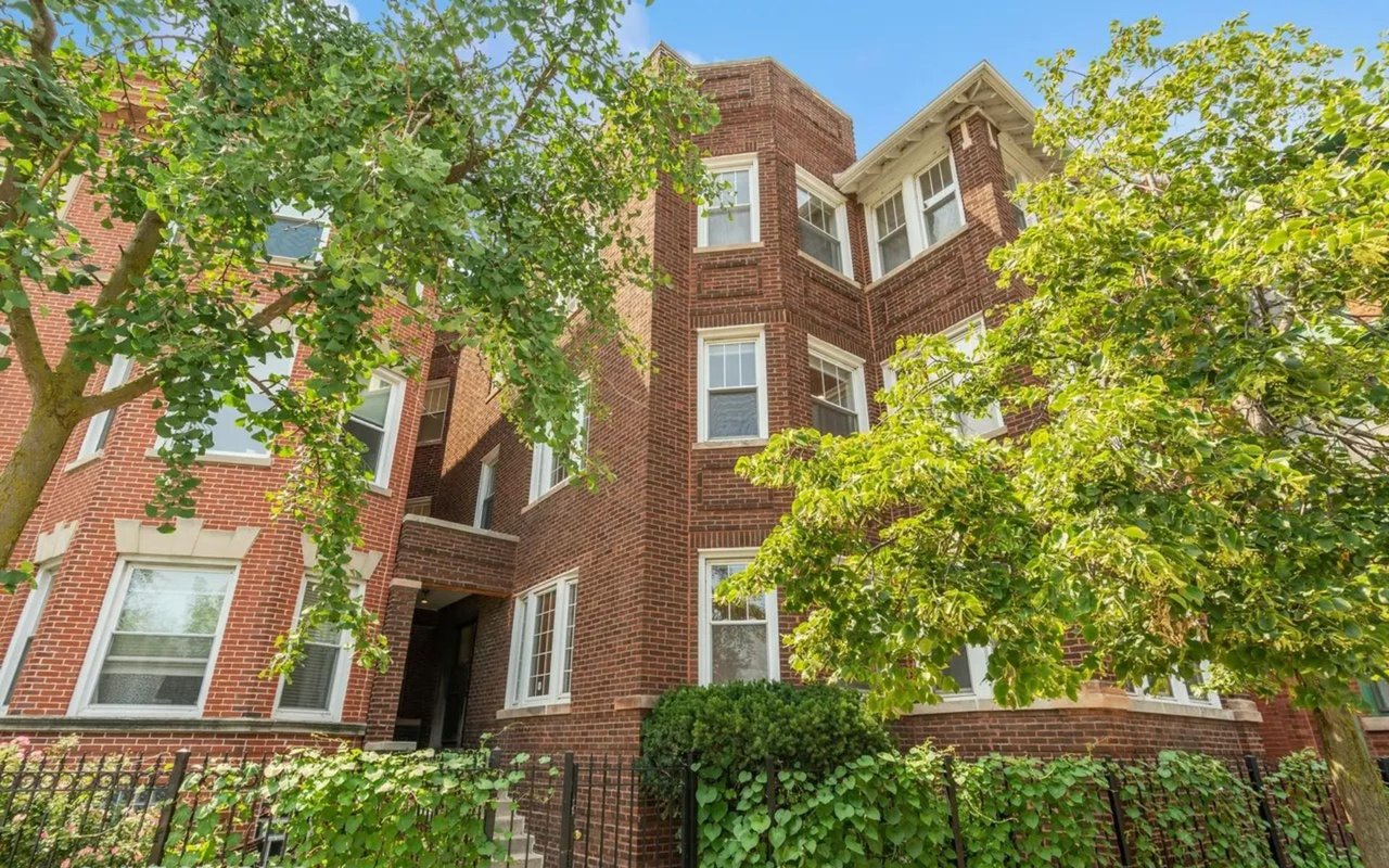 4138 N Clarendon Ave