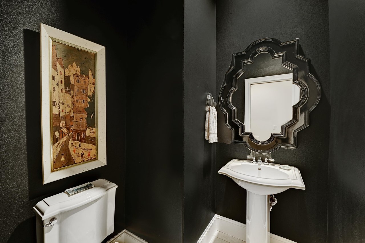 2100 Rue De St. Germaine