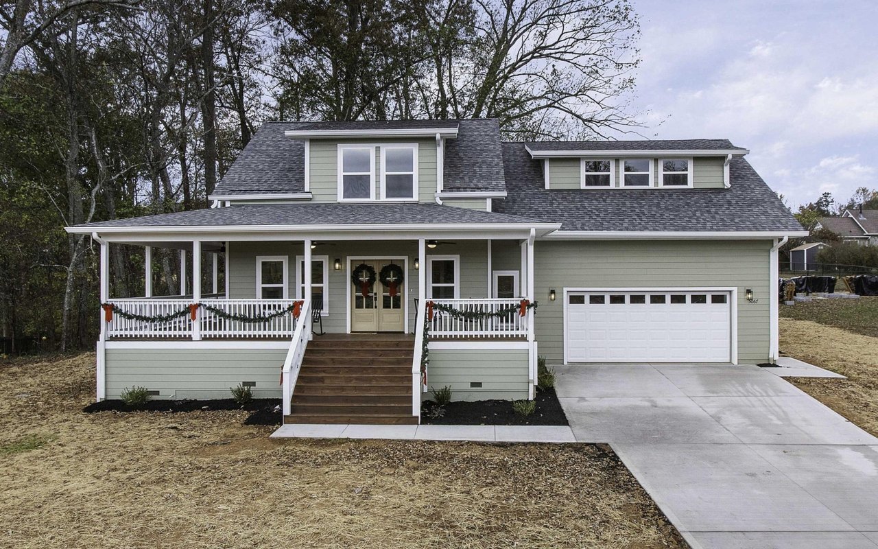 Wallace Luxury Spotlight | 5067 N Wildwood Road Maryville, TN 37804