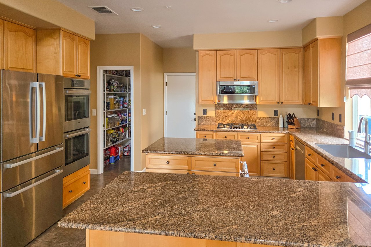 5569 Arlene Way