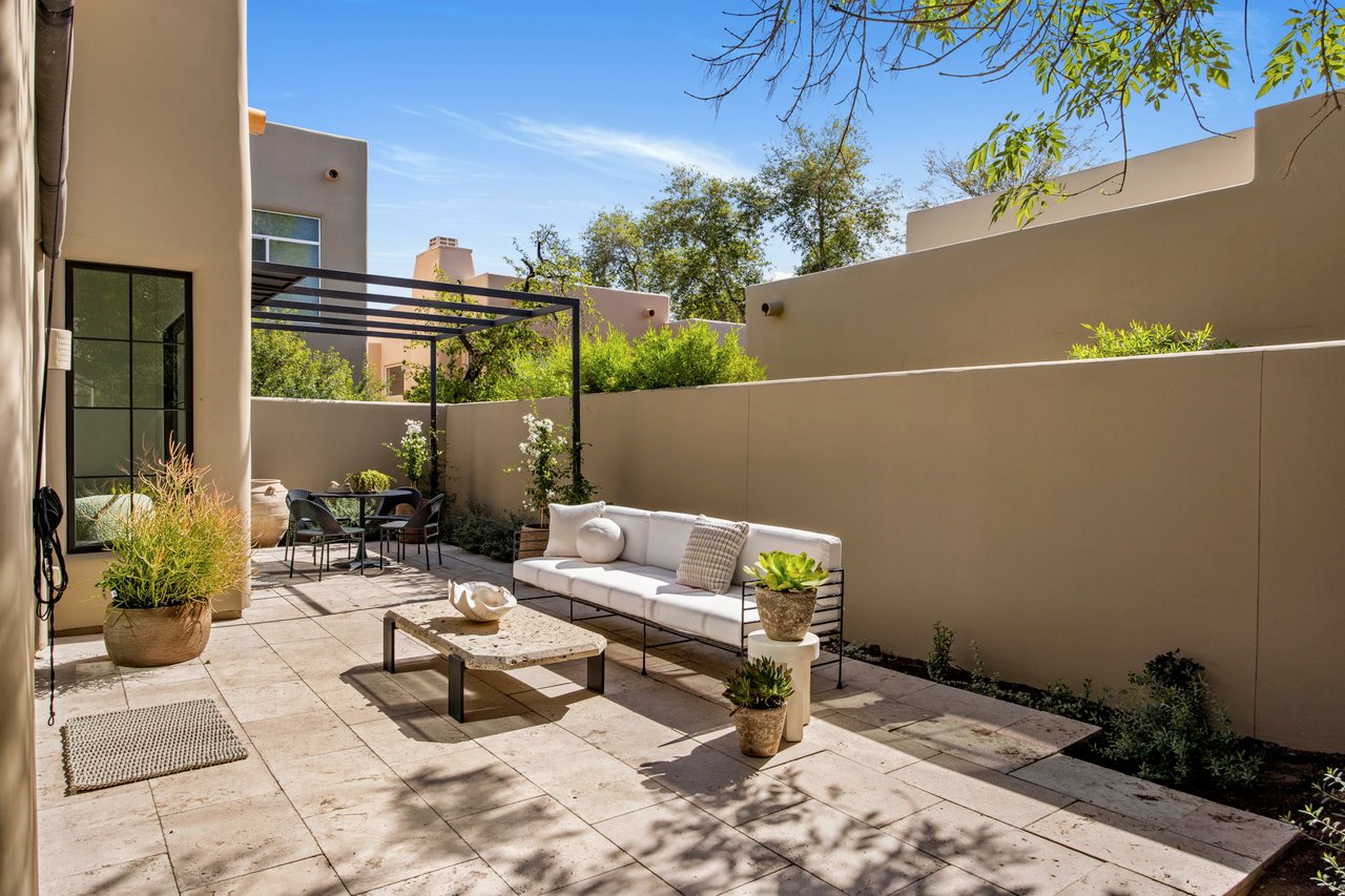 Pavoreal Old Town Scottsdale Guard Gated Elegance