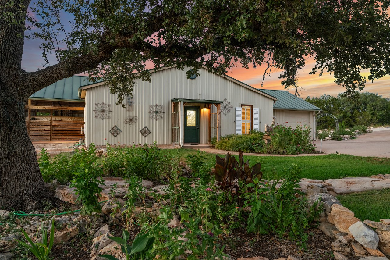 25 AC Driftwood Ranchette