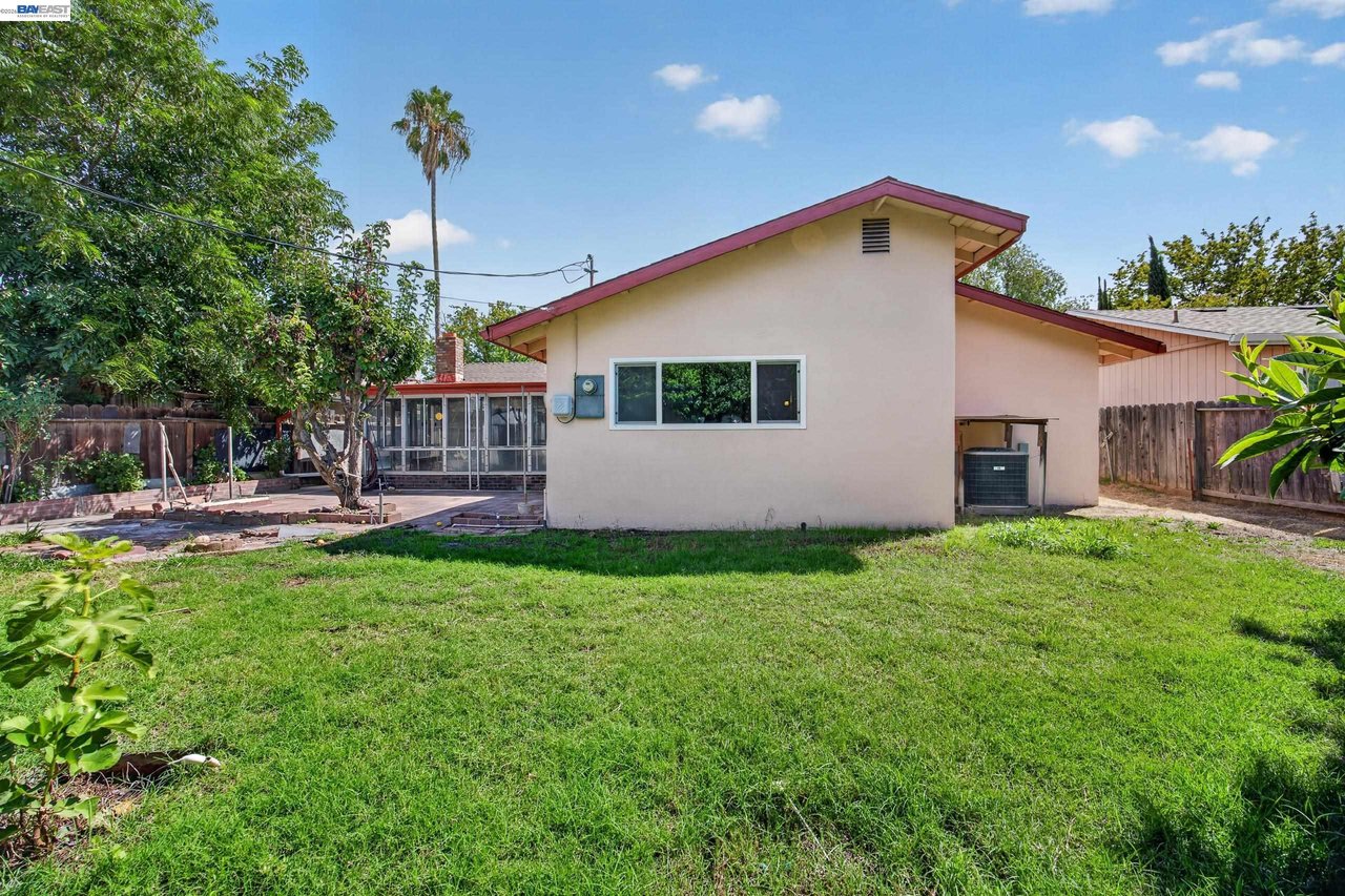 421 East Serrano Way