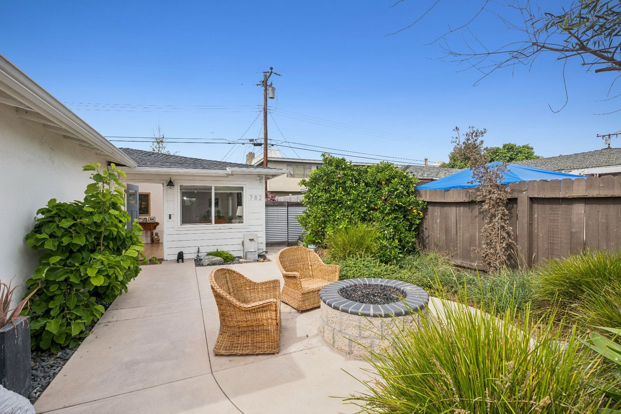 782 W 18th Street