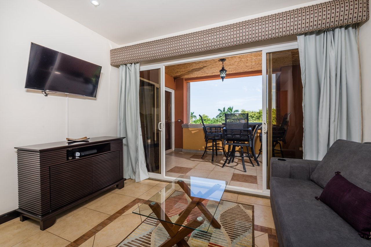 Naxos #8 | Modern Ocean-View Residence Steps from Playa Langosta