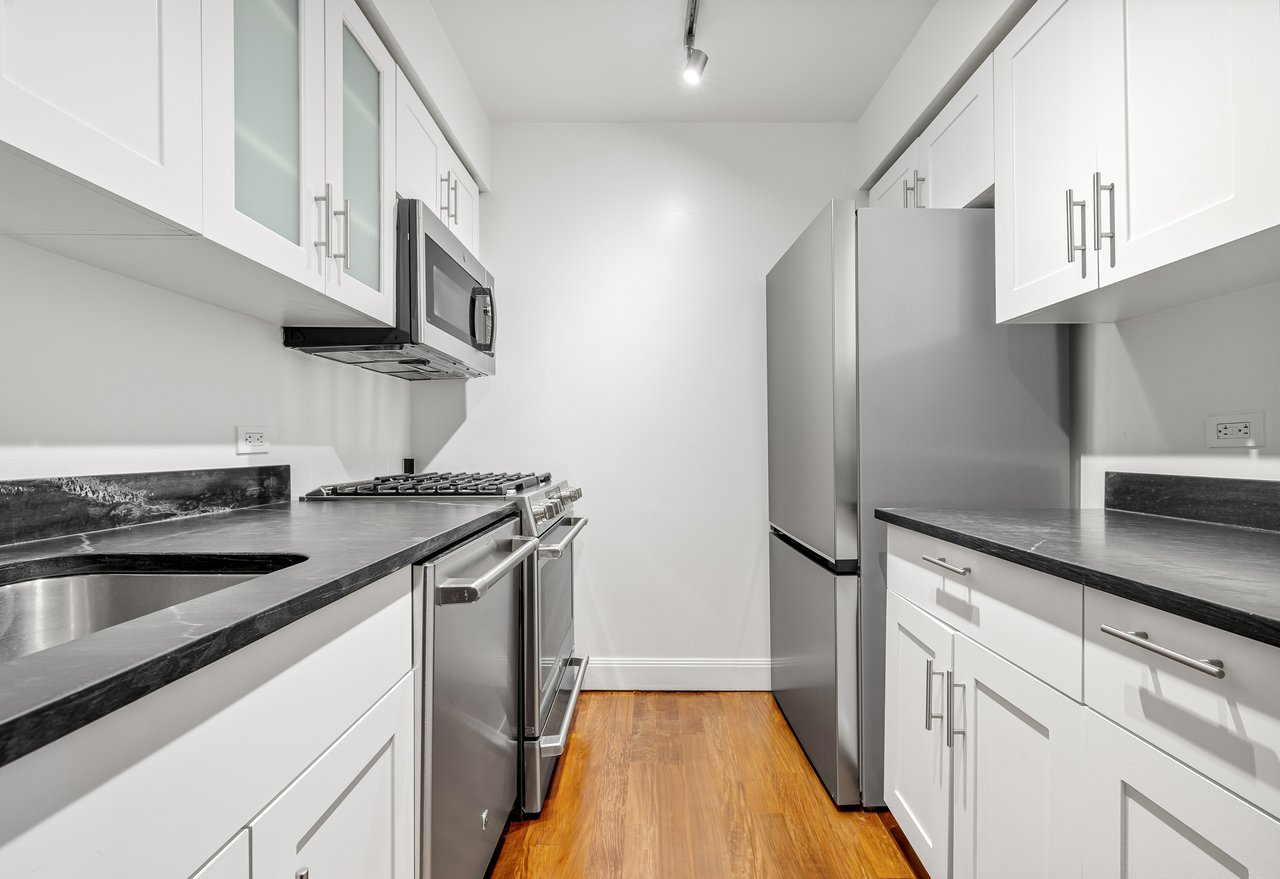 290 3rd Ave