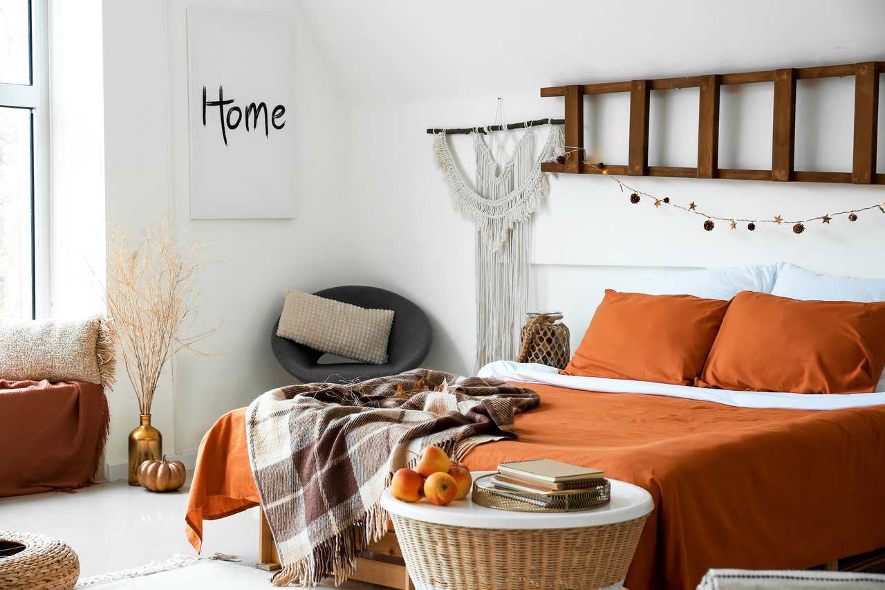 Home Staging Ideas with Fall Décor: Warm Touches that Help Your Home Sell Faster