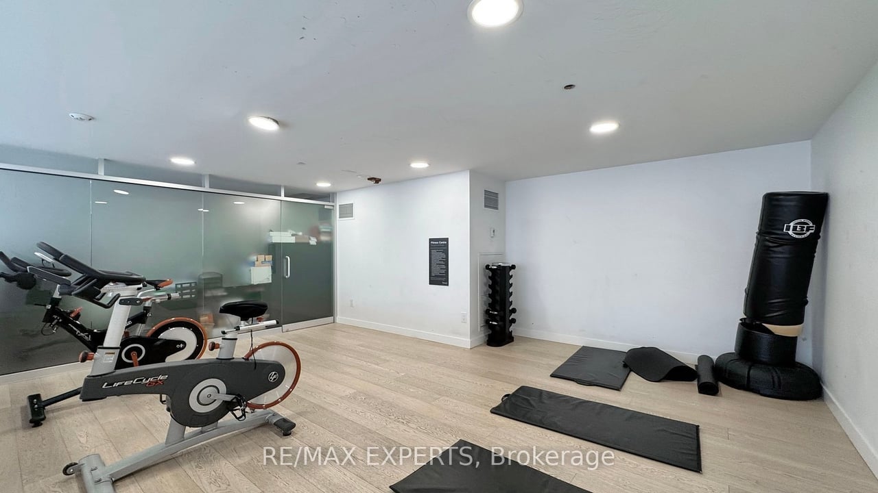THOMPSON RESIDENCES