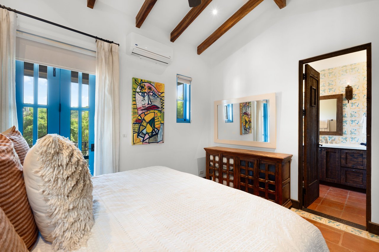 5 Calle Cartagena | This coastal retreat offers a perfect blend of comfort and convenience.