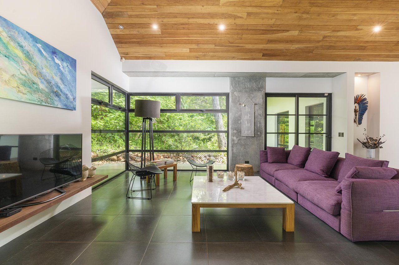 Sustainable Solar Powered Home, Tamarindo, Guanacaste