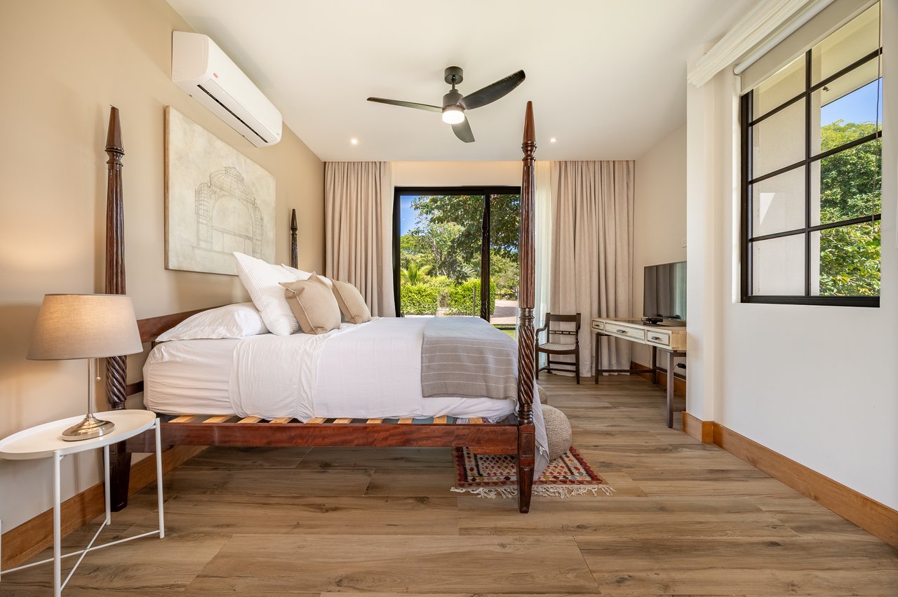 Casa Canto del Agua | Luxury 7-Bedroom Villa with Two Guest Apartments in Hacienda Pinilla’s Reserva de Golf