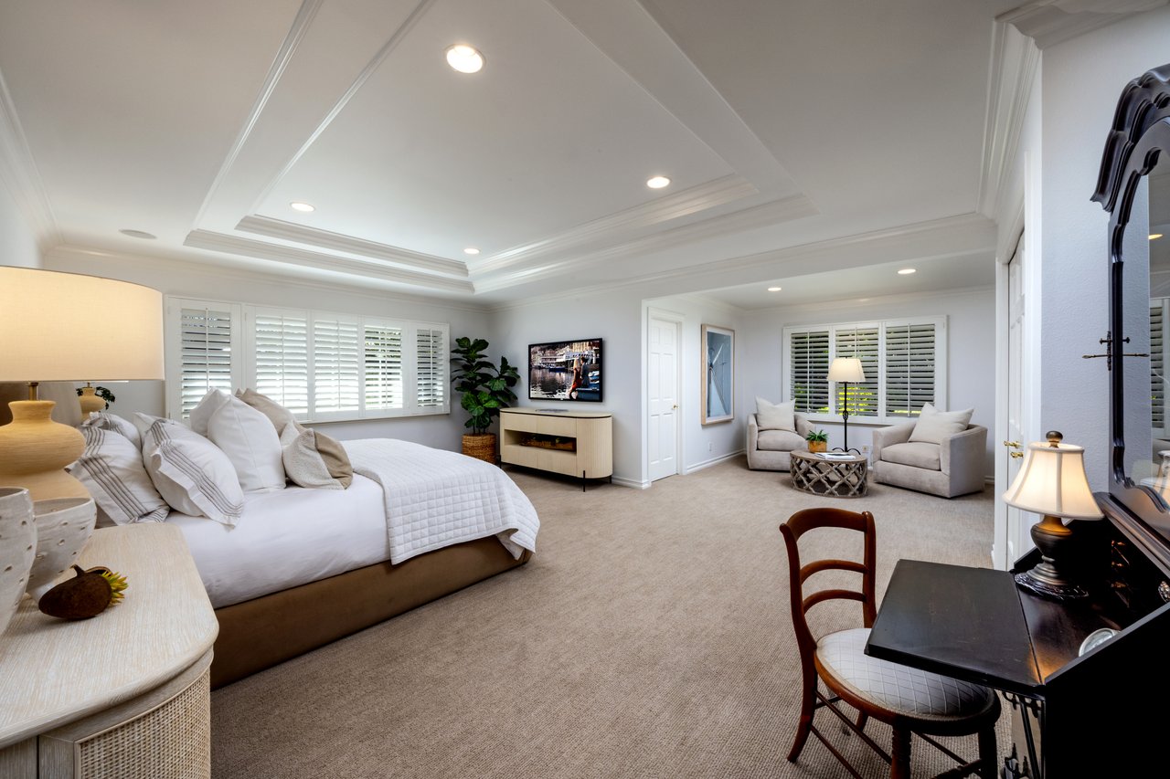  877 Sandcastle Drive