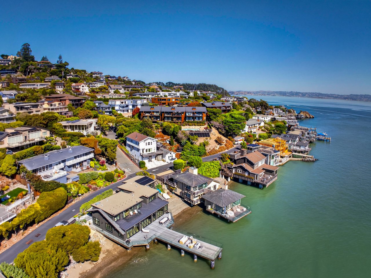 Dramatic Contemporary Architecture and Golden Gate Bridge Views