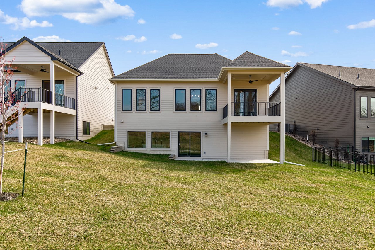 Maple Grove Villas: Luxury Living Without the Extra Space in Waukee, Iowa