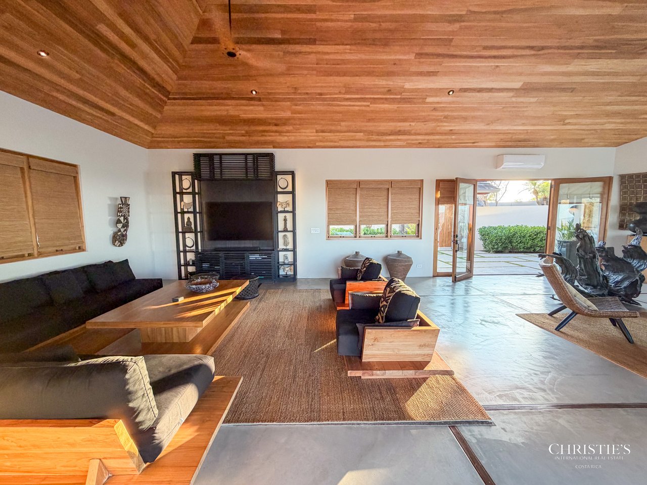 Casa Tres Doces - El Tesoro Development