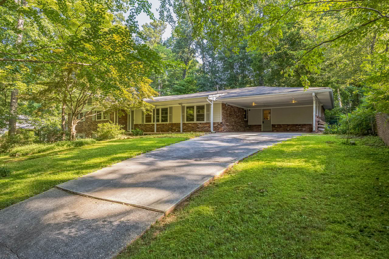 1646 Rainier Falls