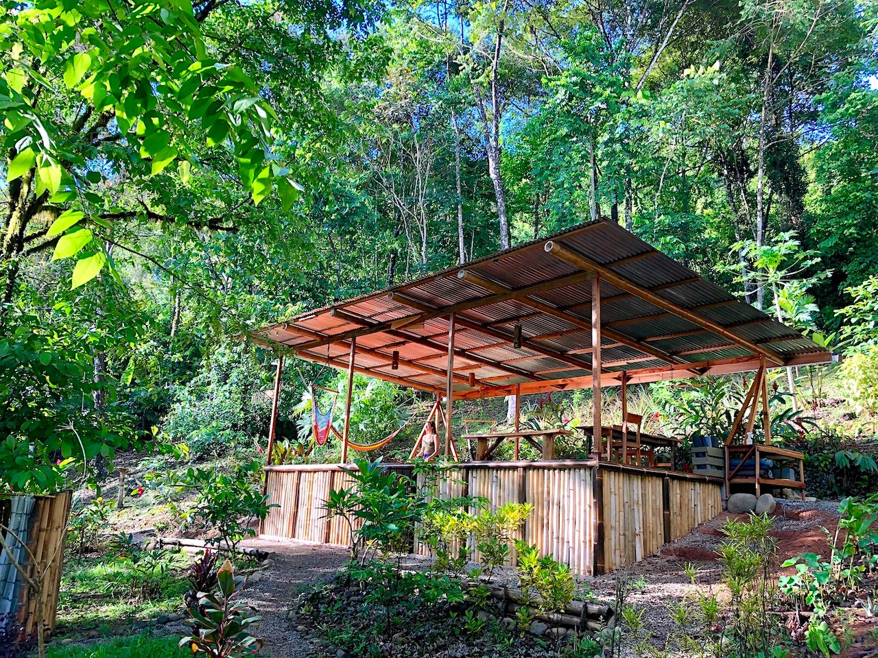 CASCADA ELYSIANA – ECO-RETREAT WITH HUGE WATERFALL
