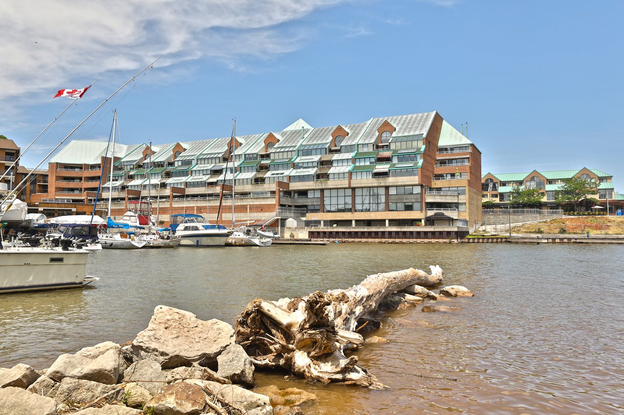 Stoneboat Quay