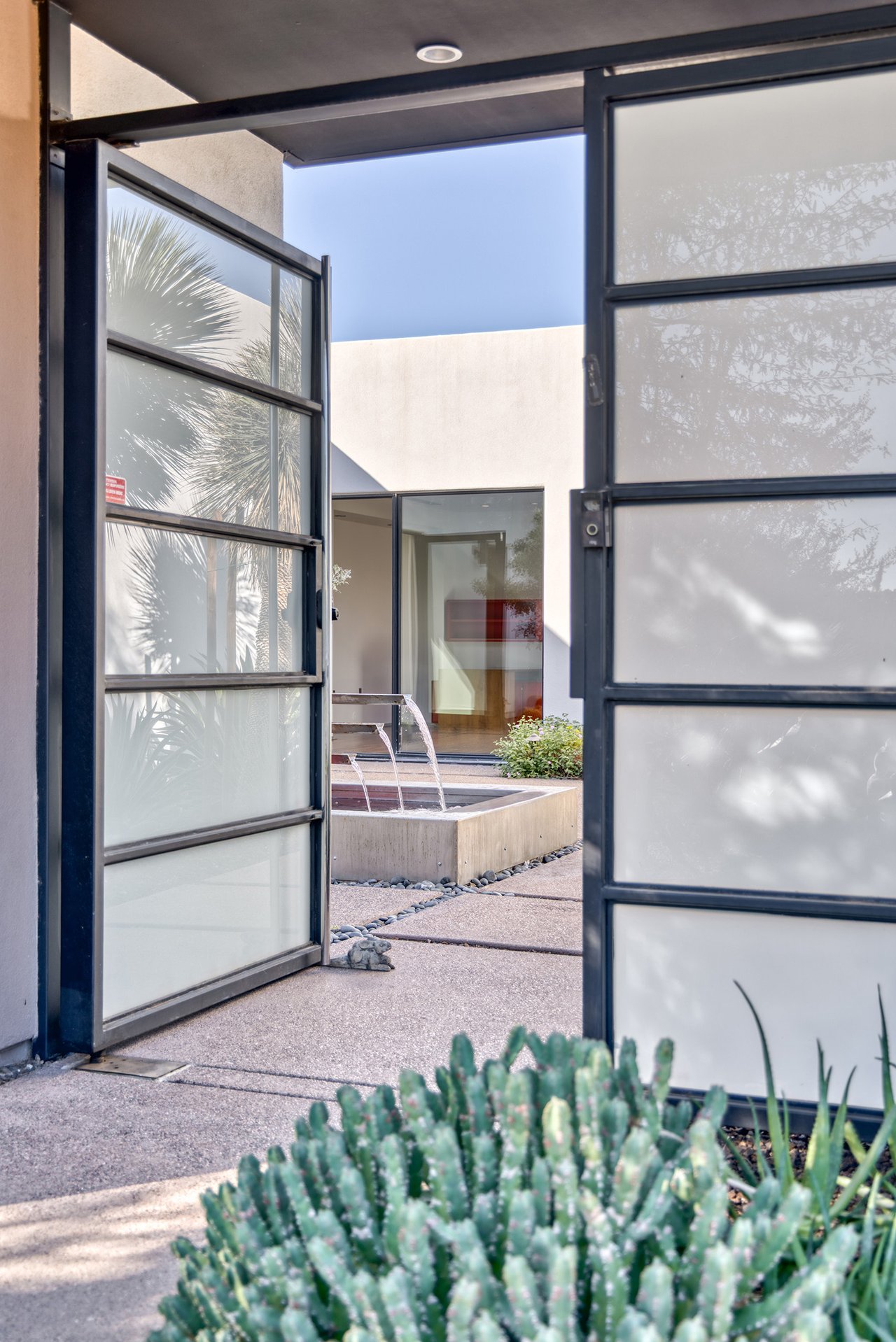 5434 E Lincoln Drive 50