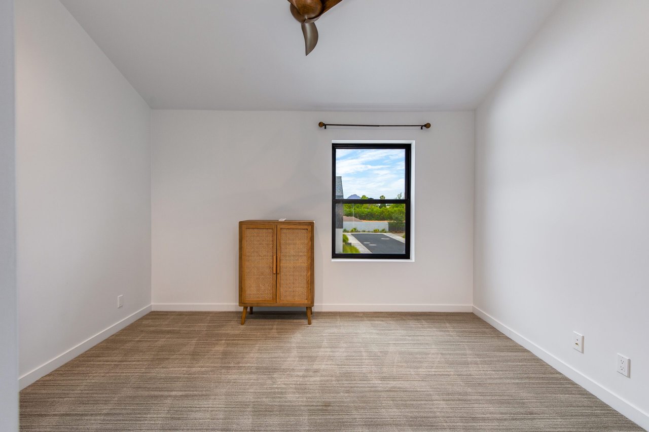 1328 E Pomelo Grove Ln.