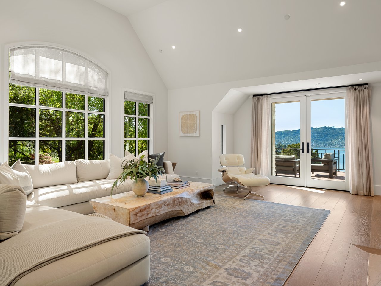 The Extraordinary Round Hill Estate