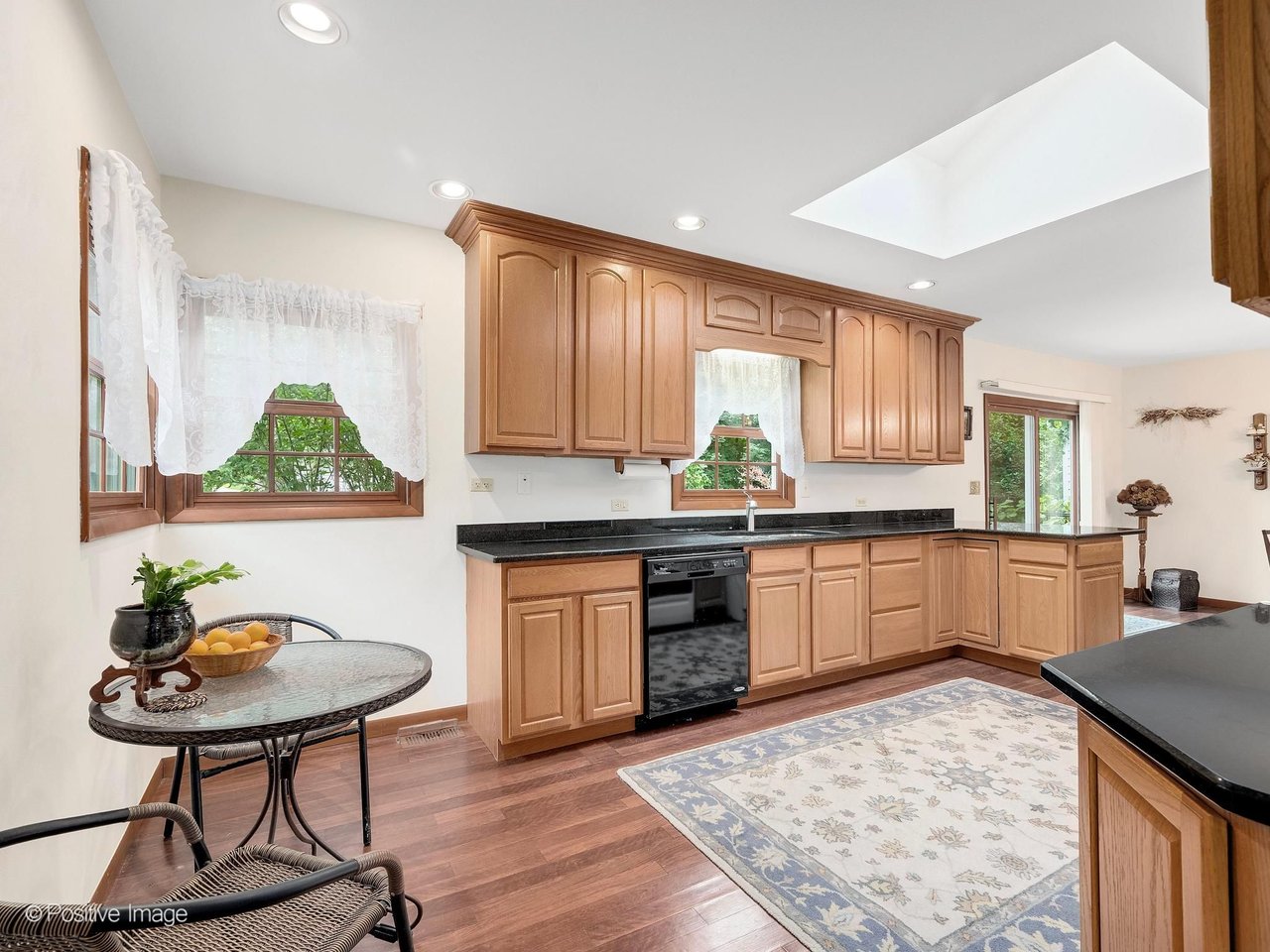 449 Arbor Ave, West Chicago IL: Move-In-Ready Ranch on a Corner Lot in Columbia Park Listed at $479,900