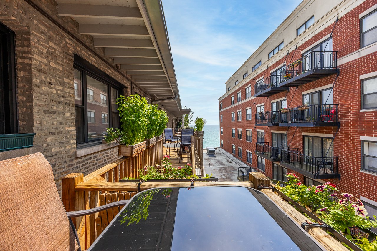 7631 N Eastlake Terrace Unit: 2A-3A