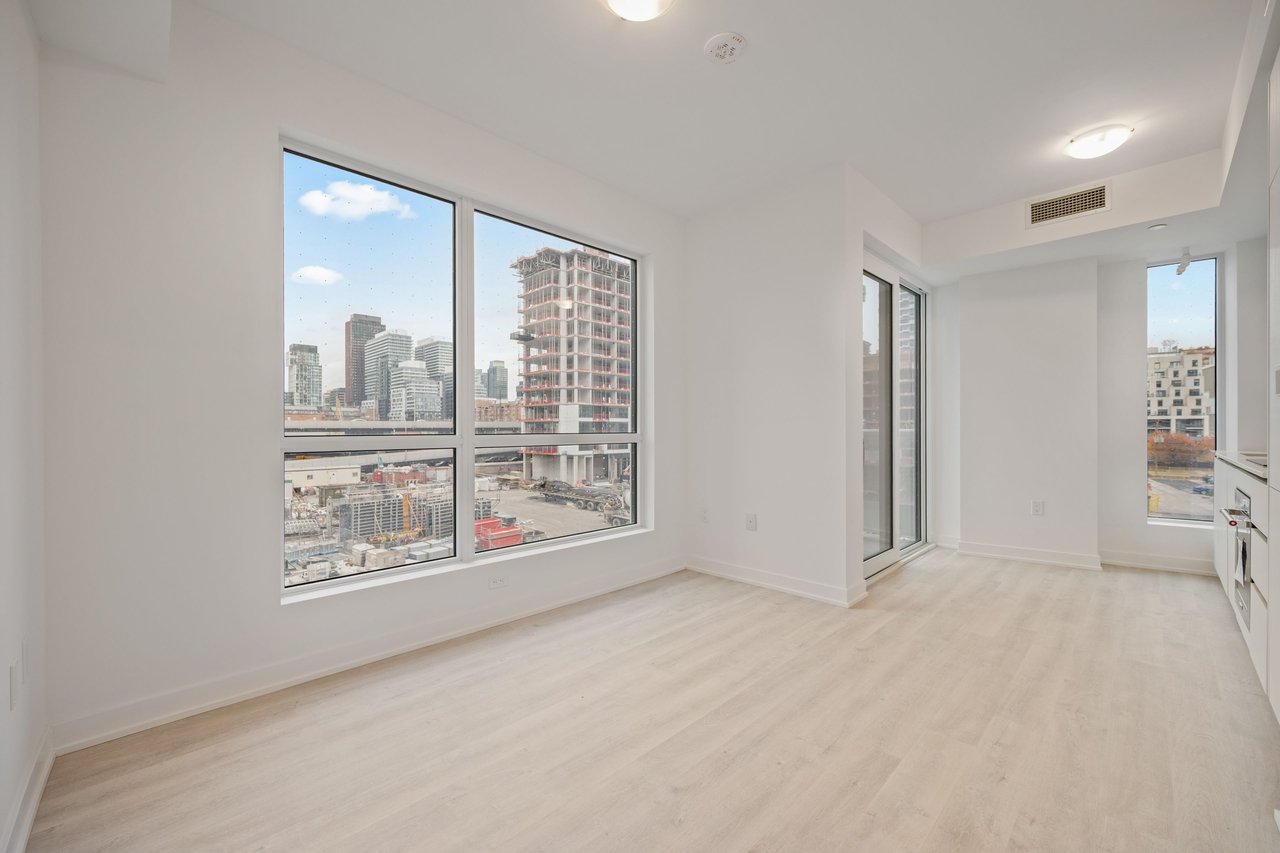 15 Richardson Street #306