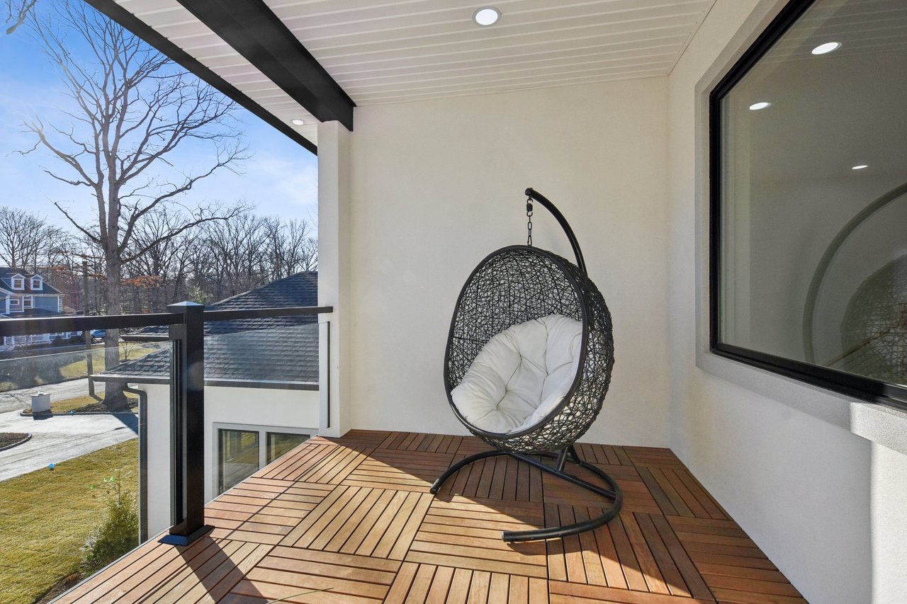 19 Highlander Dr