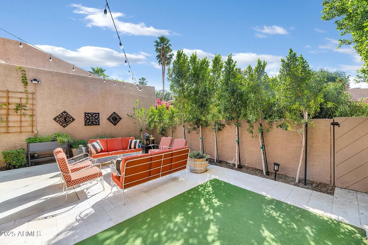 4434 E Camelback Rd Unit 137