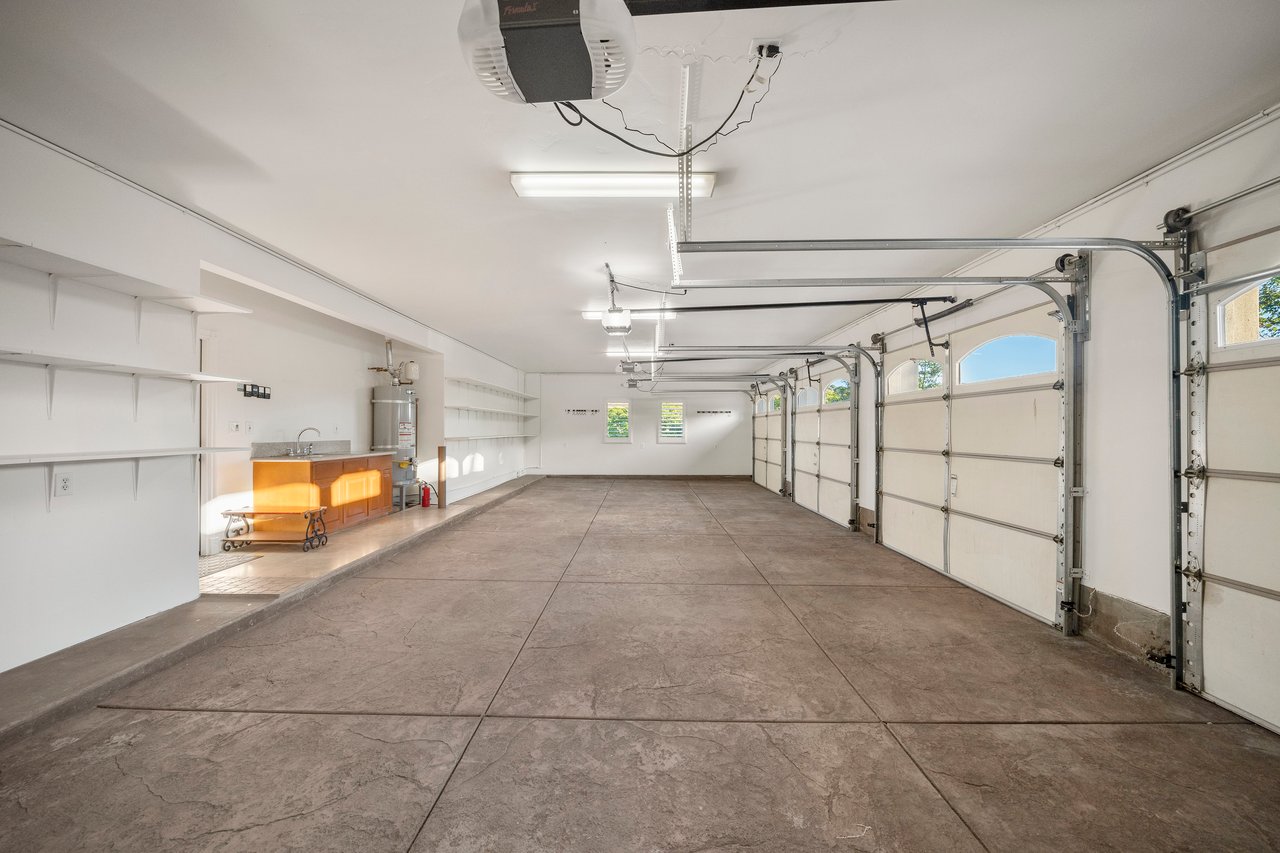 21380 Avenida Rio Encontrado