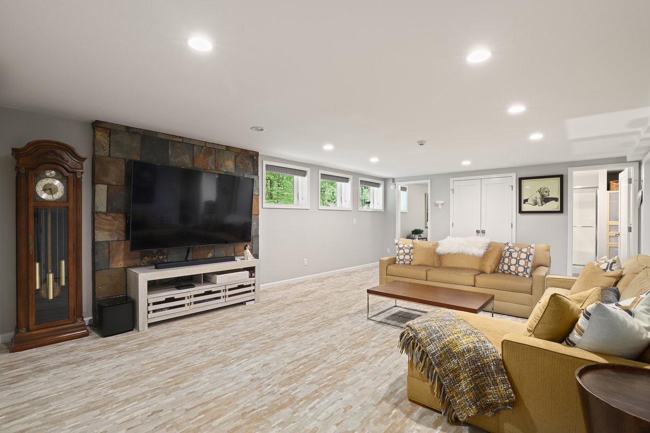 99 High Ridge Road