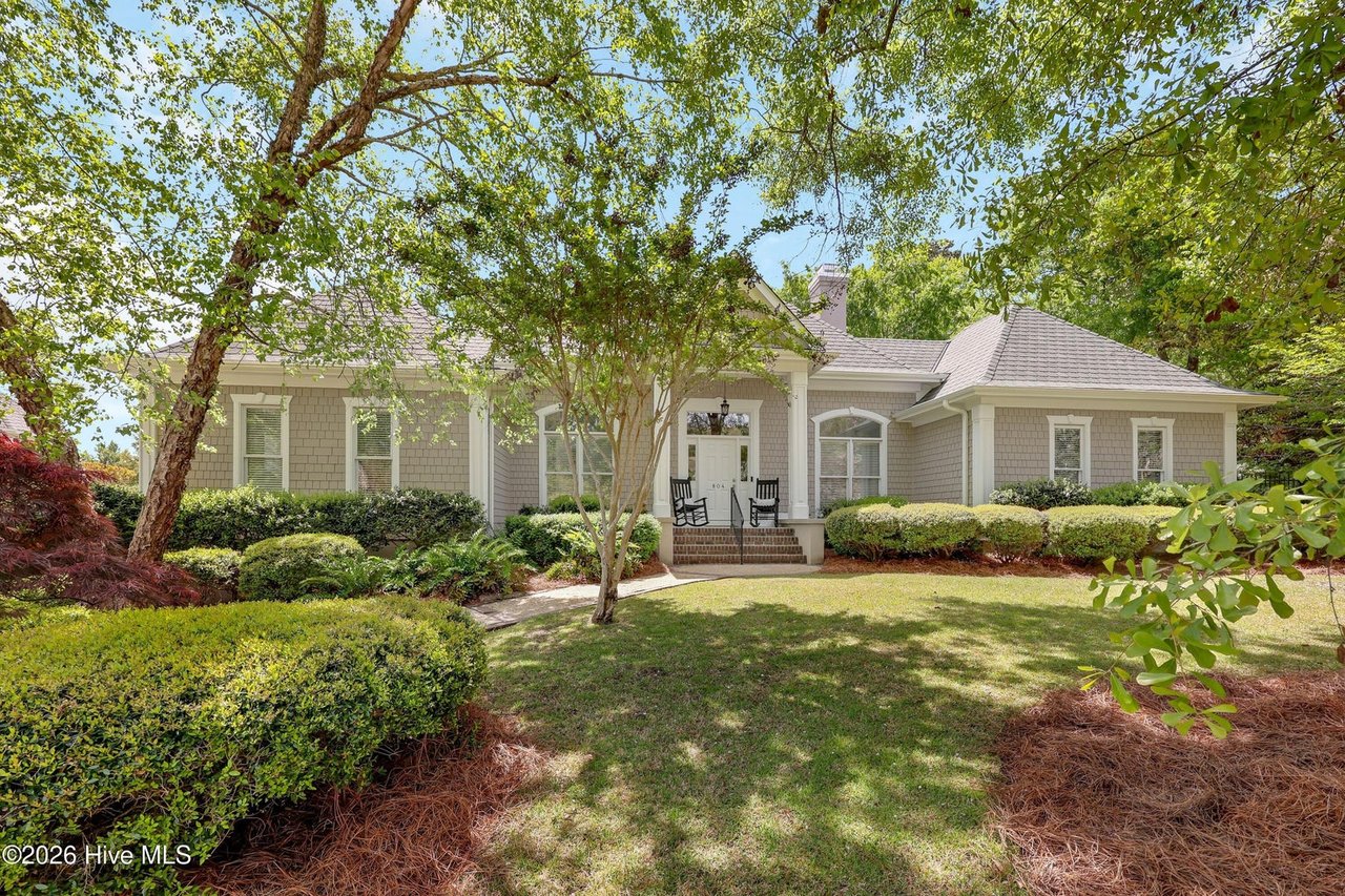 804 Oak Creek Place