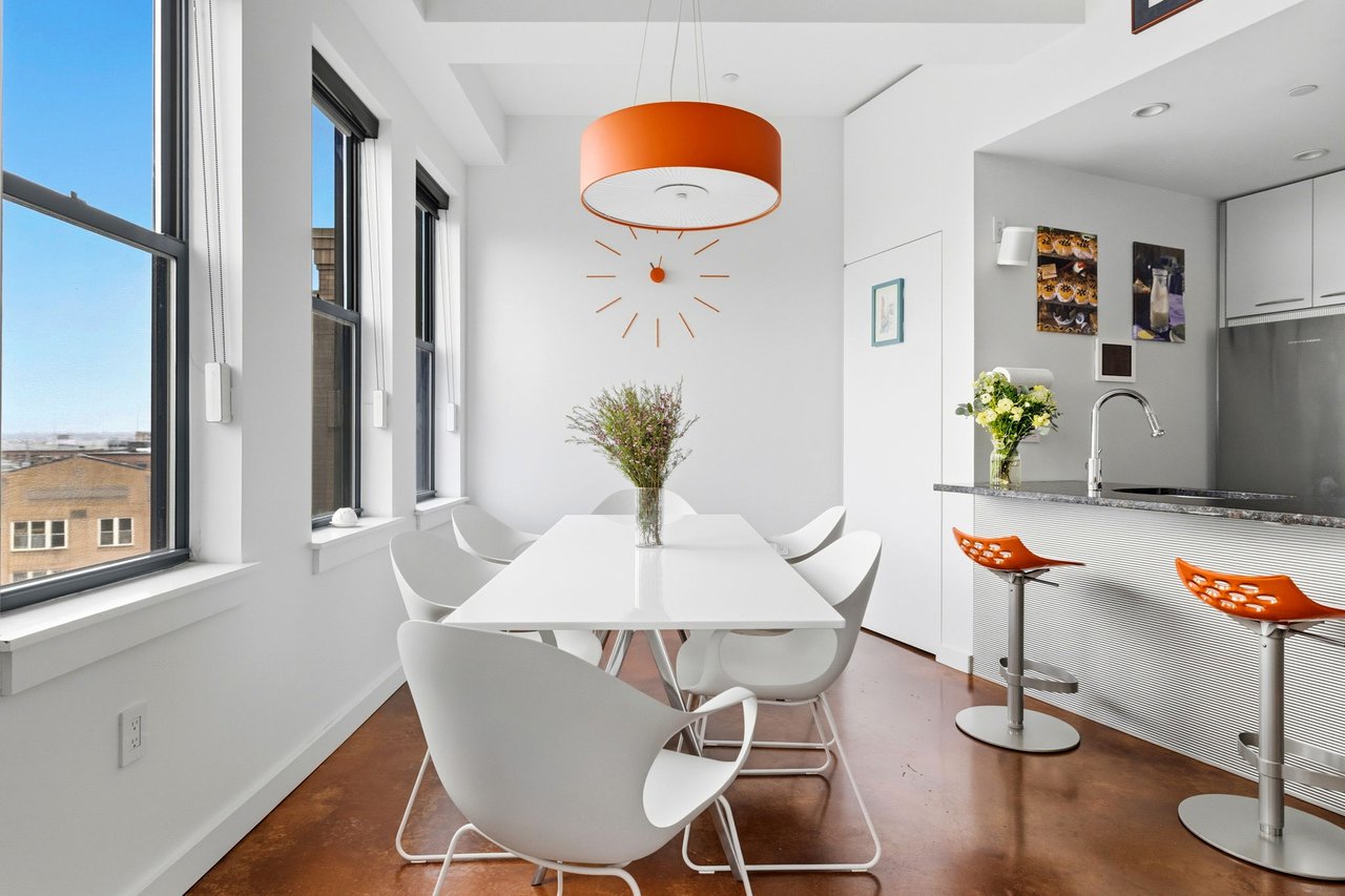 Sowa Full Service Condo