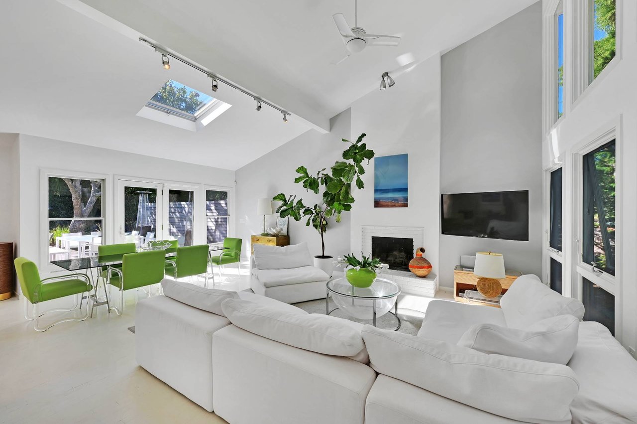 33 Bayberry Lane, Amagansett