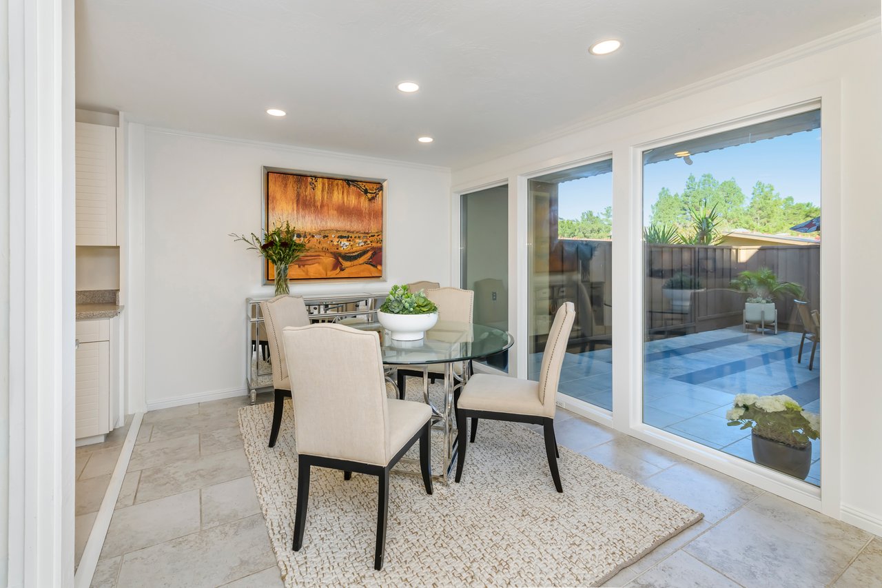 Charming Condo Offering Country Club Appeal