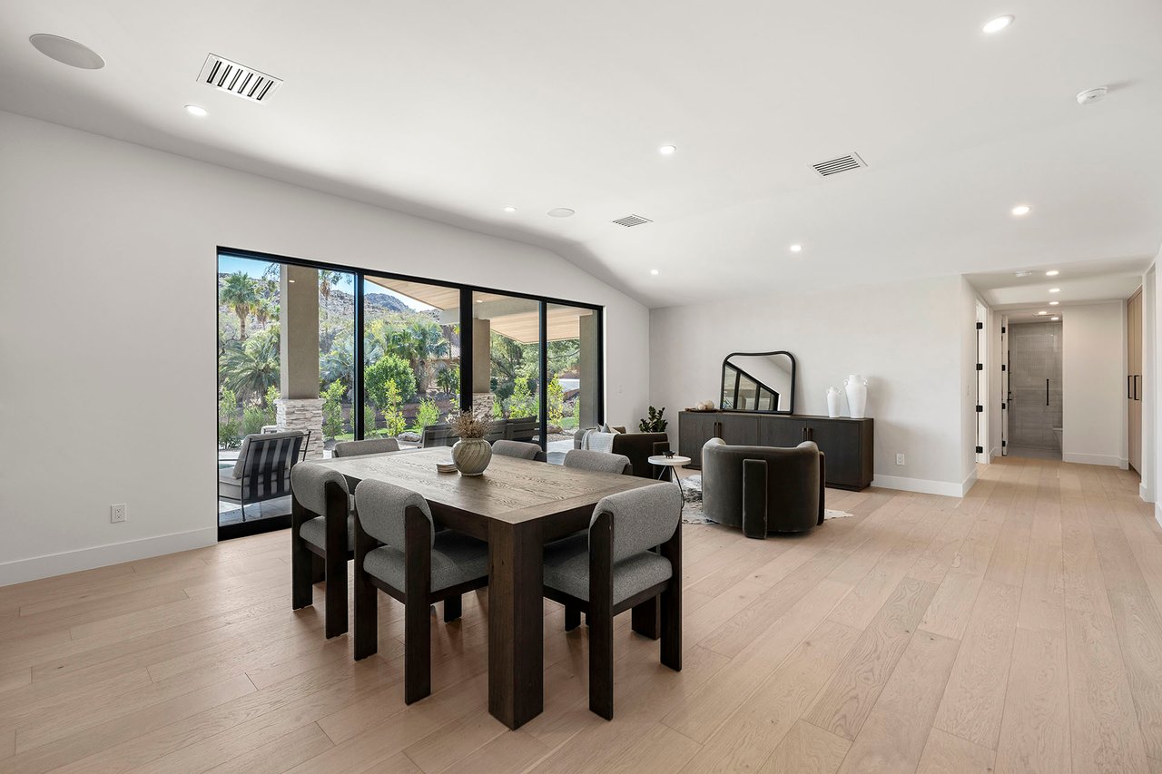 3500 E LINCOLN Drive 26