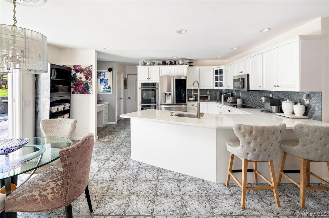 468 Peekskill Hollow Rd