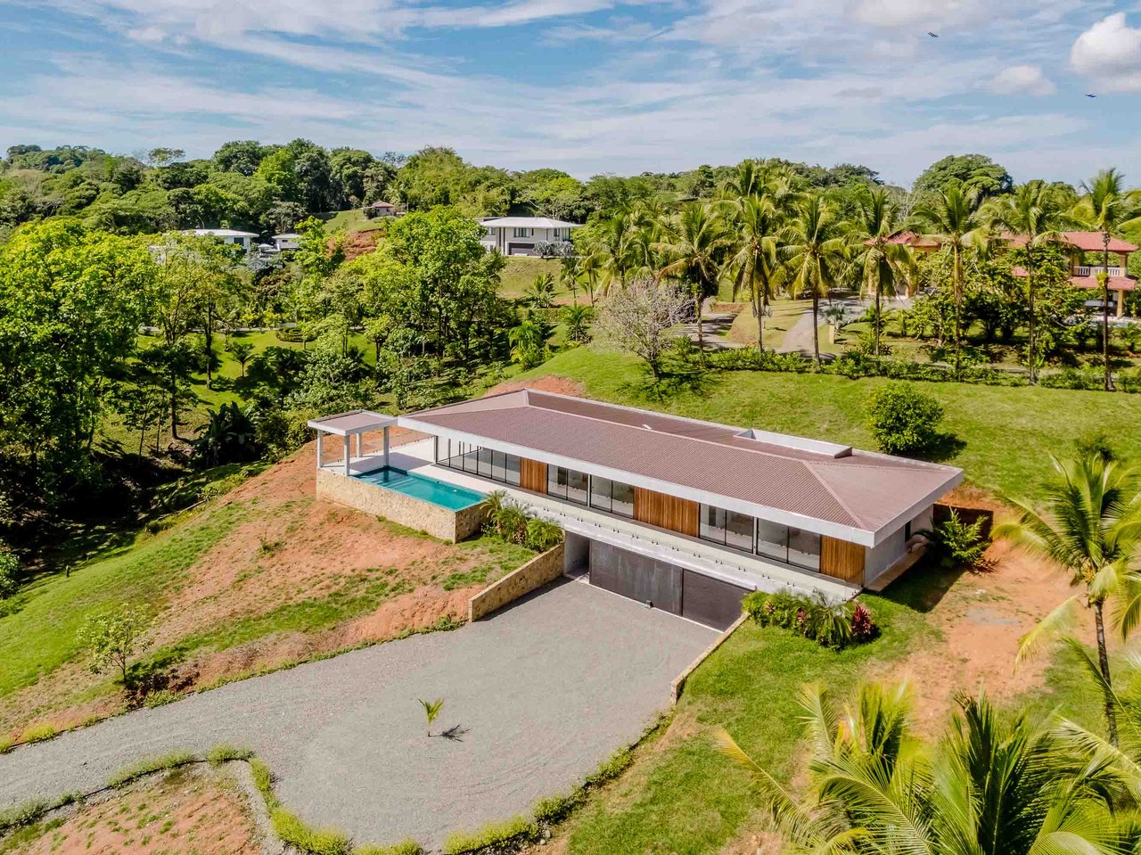 Finca Tranquila Brand New Luxury Residence