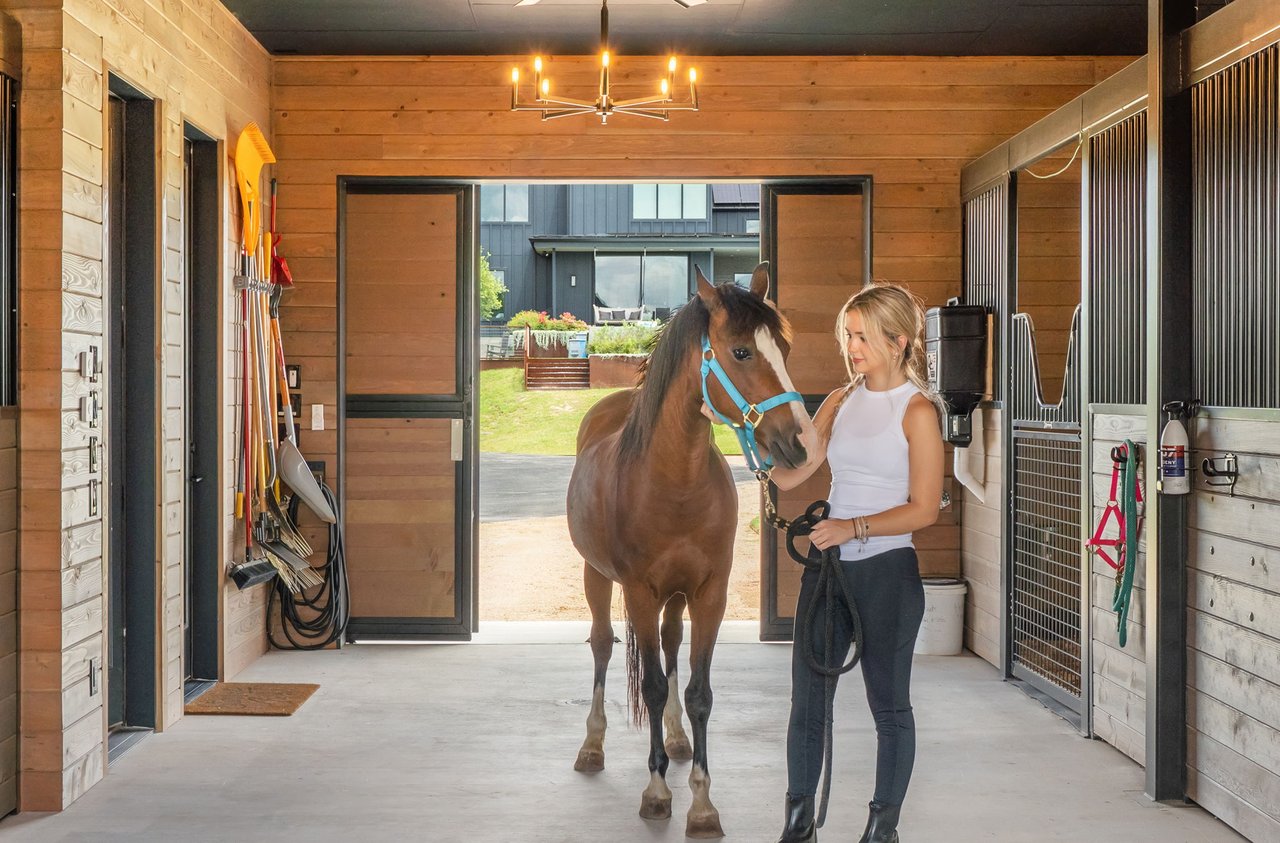 The Hill Country Hideaway
