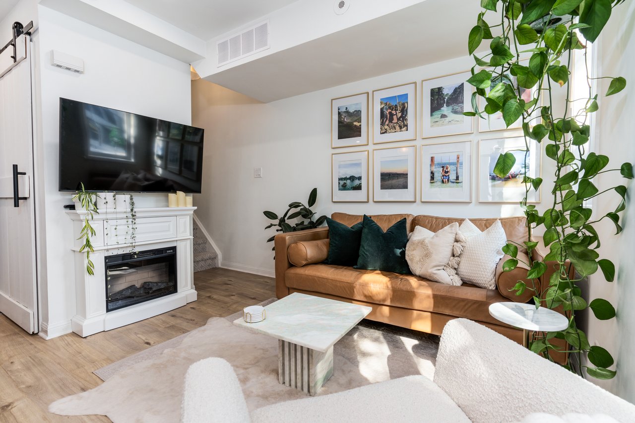 100 Strachan Ave 607
