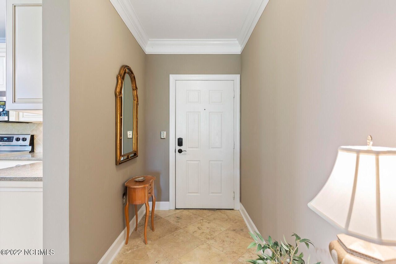 554 Grande Manor Ct 203