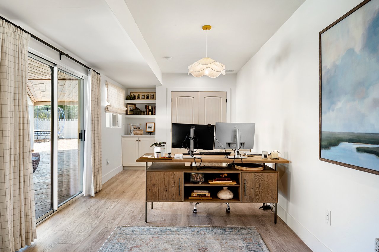 4545 N ROYAL VIEW Drive E