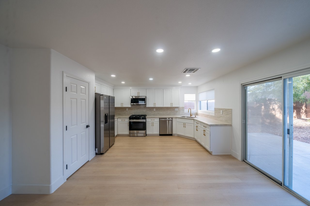 504 Lacabana Beach Drive