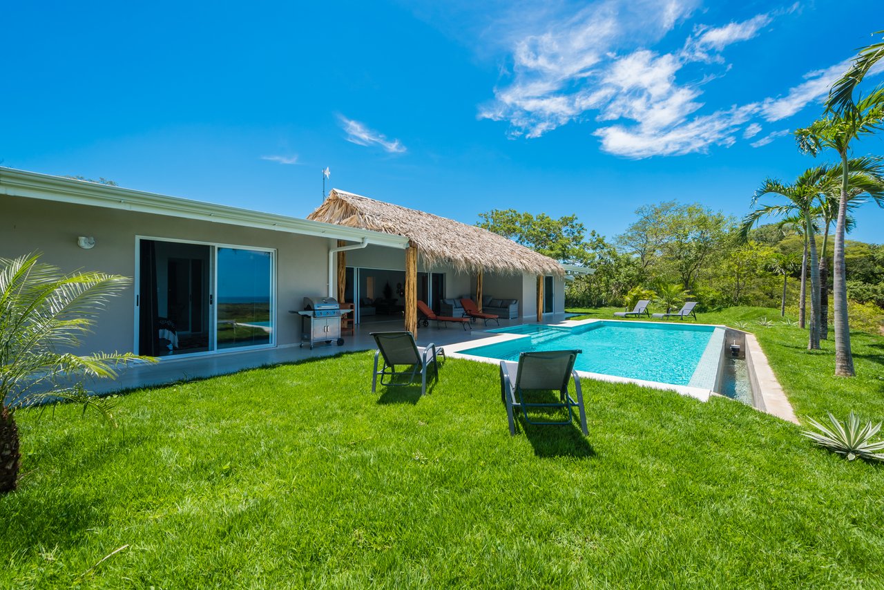 V-Lokamar Corona 1 | Exclusive 5-Bedroom Villa with Panoramic Pacific Ocean Views in Playa Grande