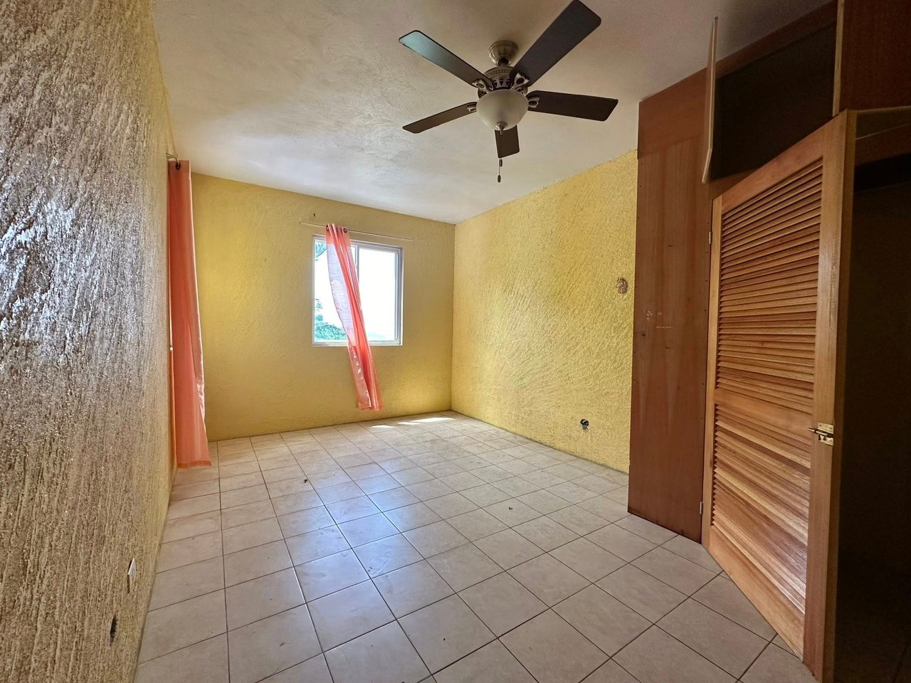 1085 Greenland 2 Bedroom Apartment