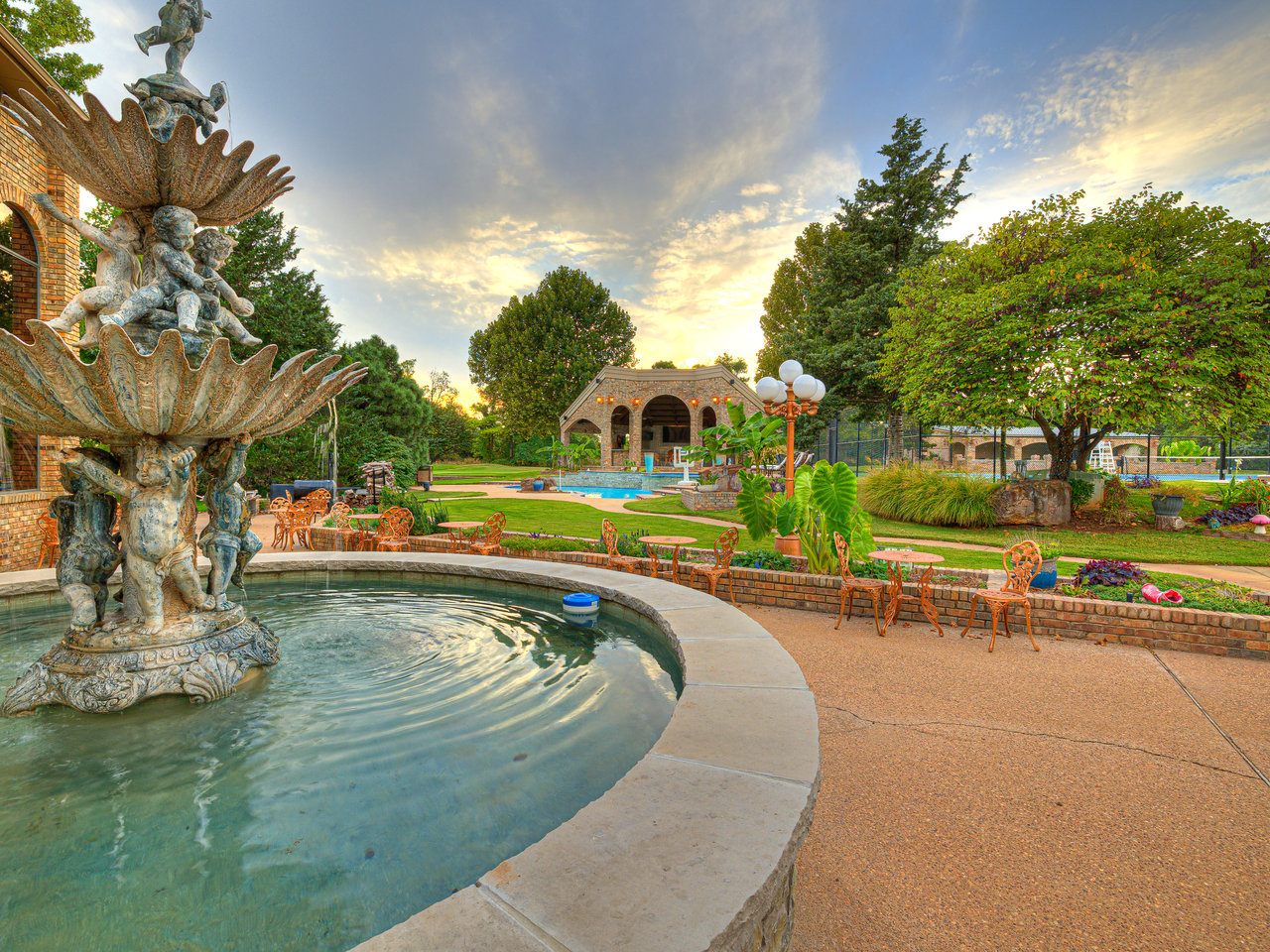 Private 18-Hole Golf Course Estate with Pickleball Court – A Once-in-a-Lifetime Opportunity in Edmond, Oklahoma - Wyatt Poindexter - The Agency OKC 
