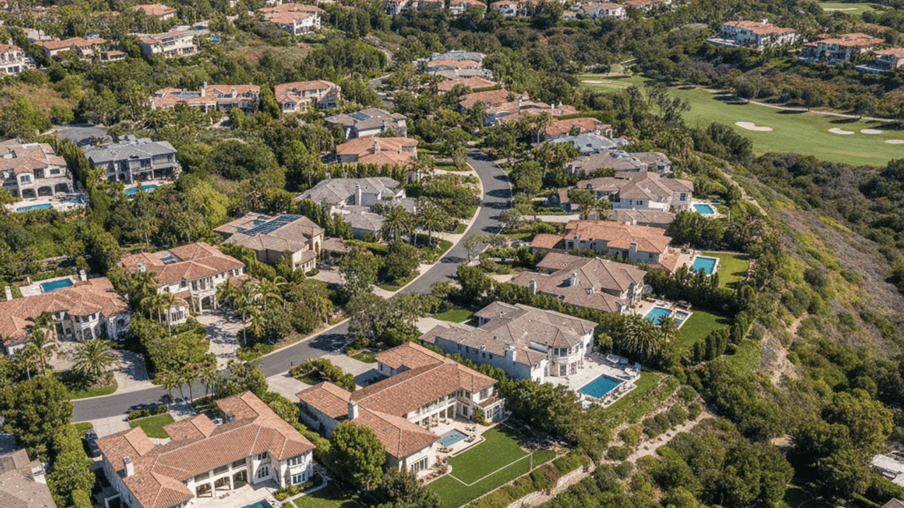 Evaluating the Pros and Cons of Living in Newport Coast, CA in 2026