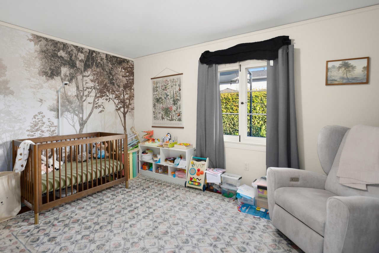 6502-6504 Commodore Sloat Drive